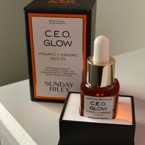 Sunday Riley C.E.O Glow Vitamin C + Turmeric